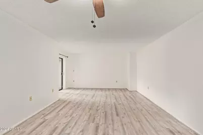 3033 E Devonshire Avenue #2036, Phoenix, AZ 85016 - Photo 8