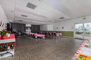 1702 E Michelle Dr, Phoenix, AZ 85022 - Photo 36