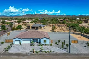 15324 W Bobwhite Way, Surprise, AZ 85387 - Photo 2