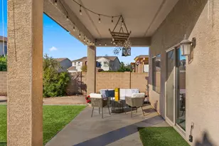 41628 N Taylor Ranch Pkwy, San Tan Valley, AZ 85140 - Photo 8