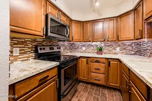 601 E Palo Verde Dr, Phoenix, AZ 85012 - Photo 18