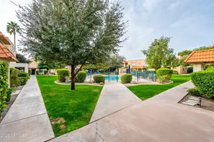 601 E Palo Verde Dr, Phoenix, AZ 85012 - Photo 40