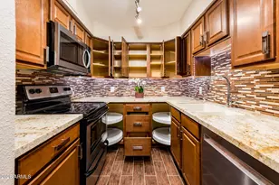 601 E Palo Verde Dr, Phoenix, AZ 85012 - Photo 20