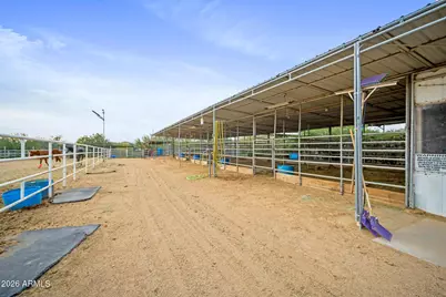 39510 N 12th Street, Phoenix, AZ 85086 - Photo 2