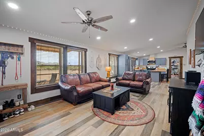 39510 N 12th Street, Phoenix, AZ 85086 - Photo 8