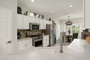 15736 W Goldenrod Dr, Surprise, AZ 85374 - Photo 14