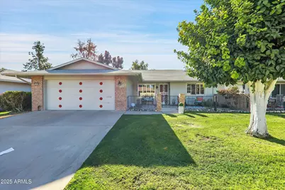 10825 W Caron Drive, Sun City, AZ 85351 - Photo 2