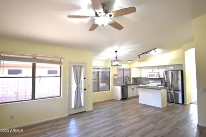 10230 W Country Club Trail, Peoria, AZ 85383 - Photo 6