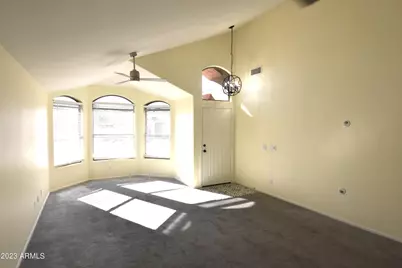 10230 W Country Club Trail, Peoria, AZ 85383 - Photo 4