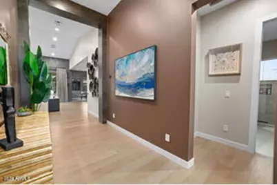 3810 E Clarendon Avenue, Phoenix, AZ 85018 - Photo 10