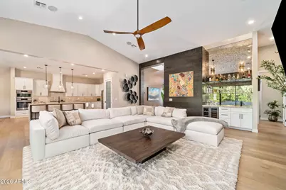 3810 E Clarendon Avenue, Phoenix, AZ 85018 - Photo 14