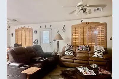 2108 S Olivewood --, Mesa, AZ 85209 - Photo 4