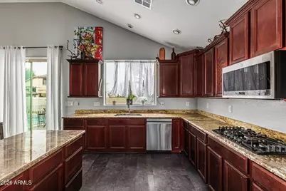 8606 W Morten Avenue, Glendale, AZ 85305 - Photo 14