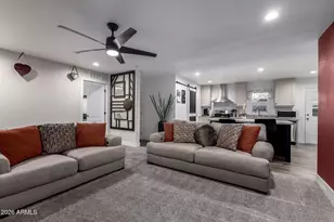 19401 N 7th St, Phoenix, AZ 85024 - Photo 10