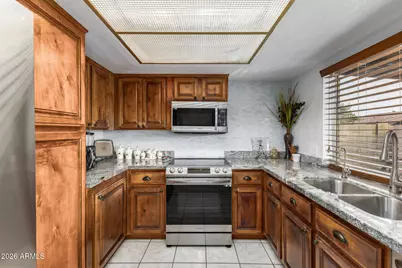 3215 W Paradise Lane, Phoenix, AZ 85053 - Photo 14