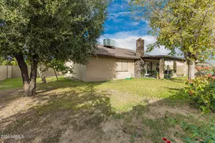 3215 W Paradise Ln, Phoenix, AZ 85053 - Photo 32