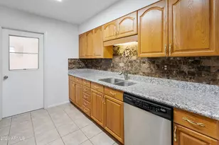 10602 N 103rd Ave, Sun City, AZ 85351 - Photo 14