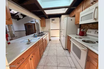 3901 W Sharon Avenue, Phoenix, AZ 85029 - Photo 6