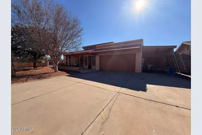3901 W Sharon Avenue, Phoenix, AZ 85029 - Photo 2