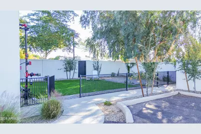 719 W Missouri Avenue, Phoenix, AZ 85013 - Photo 2