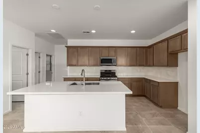 46830 W Crescent Moon Drive, Maricopa, AZ 85139 - Photo 10