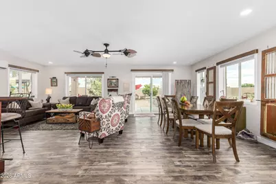 9301 W Wild Horse Court, Sun City, AZ 85373 - Photo 6