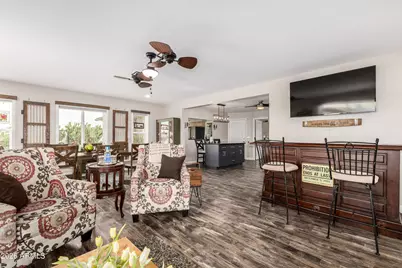 9301 W Wild Horse Court, Sun City, AZ 85373 - Photo 8