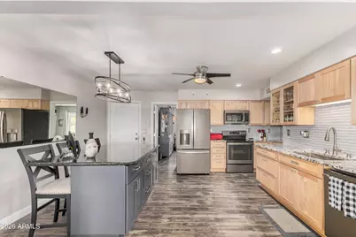 9301 W Wild Horse Court, Sun City, AZ 85373 - Photo 10