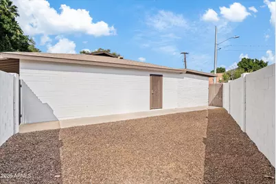 610 E San Juan Avenue, Phoenix, AZ 85012 - Photo 18