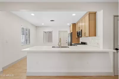 610 E San Juan Avenue, Phoenix, AZ 85012 - Photo 22