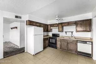 139 W Hillside St, Mesa, AZ 85201 - Photo 10