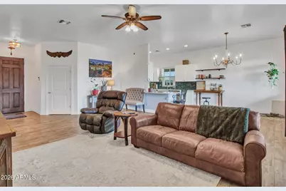 25516 W Hunter Drive, Wittmann, AZ 85361 - Photo 2
