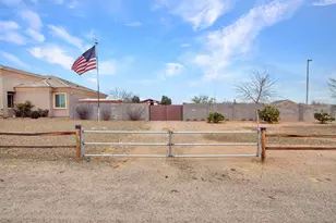 25516 W Hunter Dr, Wittmann, AZ 85361 - Photo 80