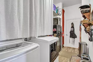 25516 W Hunter Dr, Wittmann, AZ 85361 - Photo 10