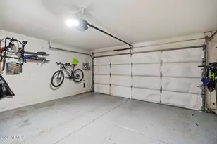 9145 N 68th Ave, Peoria, AZ 85345 - Photo 20