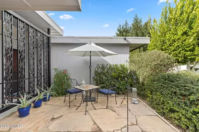 10333 W Highwood Lane, Sun City, AZ 85373 - Photo 4