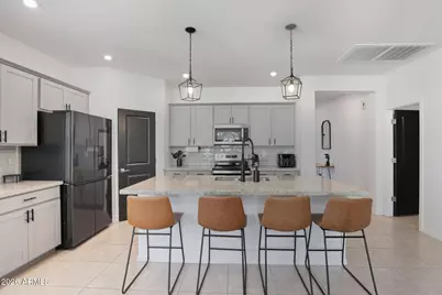 17790 W Villa Chula Lane, Surprise, AZ 85387 - Photo 2