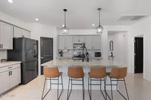 17790 W Villa Chula Ln, Surprise, AZ 85387 - Photo 2