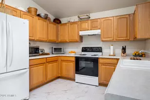 2429 E Valencia Dr, Casa Grande, AZ 85194 - Photo 14