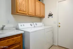 2429 E Valencia Dr, Casa Grande, AZ 85194 - Photo 16