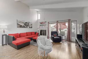 2707 E Shaw Butte Dr, Phoenix, AZ 85028 - Photo 8