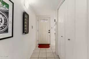 2707 E Shaw Butte Dr, Phoenix, AZ 85028 - Photo 6