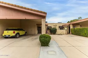 2707 E Shaw Butte Dr, Phoenix, AZ 85028 - Photo 1