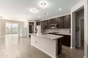 17851 W Villa Hermosa Ln, Surprise, AZ 85387 - Photo 8