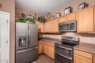 806 N 111th Drive, Avondale, AZ 85323 - Photo 10