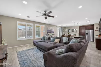 12065 W Rowel Road, Peoria, AZ 85383 - Photo 10