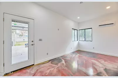 327 E Medlock Drive, Phoenix, AZ 85012 - Photo 30