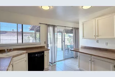 4844 E Sunrise Drive, Phoenix, AZ 85044 - Photo 12