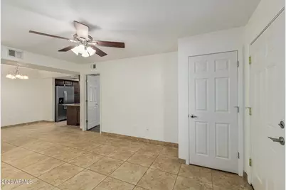 1905 E University Drive #Unit 117, Tempe, AZ 85288 - Photo 4