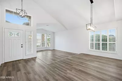 735 W Aire Libre Avenue, Phoenix, AZ 85023 - Photo 2